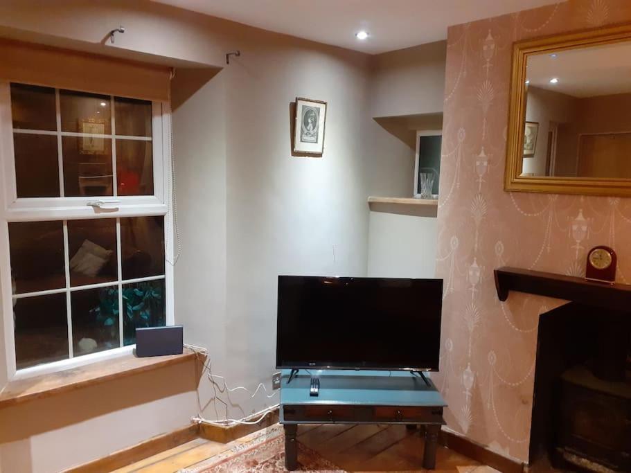 Characterful Cottage Near The Sea, Beach, Pier & Shops Weston-super-Mare Extérieur photo