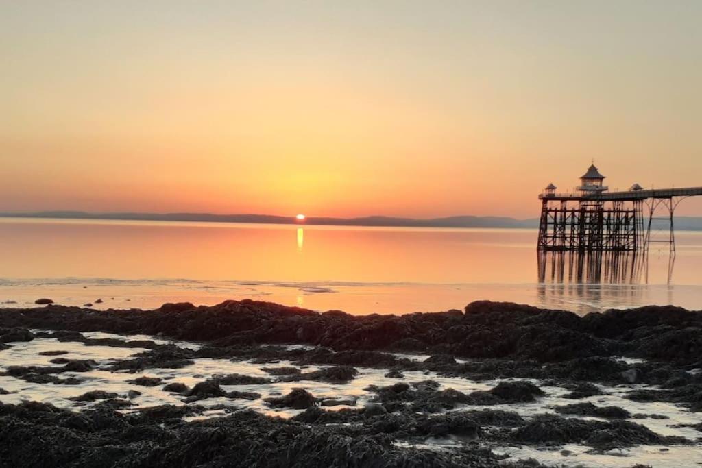 Characterful Cottage Near The Sea, Beach, Pier & Shops Weston-super-Mare Extérieur photo