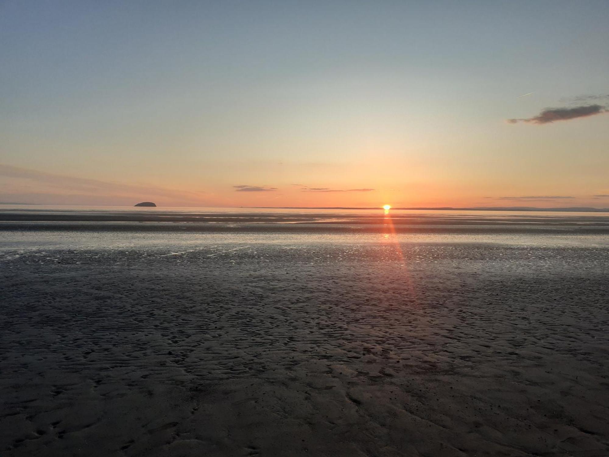 Characterful Cottage Near The Sea, Beach, Pier & Shops Weston-super-Mare Extérieur photo